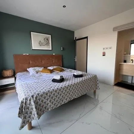 别墅 Villa, Piscine, Spa, Billiard Et Terrain De Petanque *